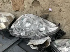 Headlight 2006 Honda CR-V Europe Spec