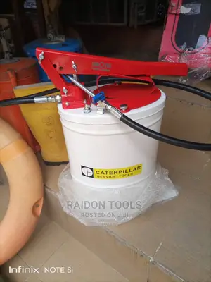 Grease Bucket, Caterpillar