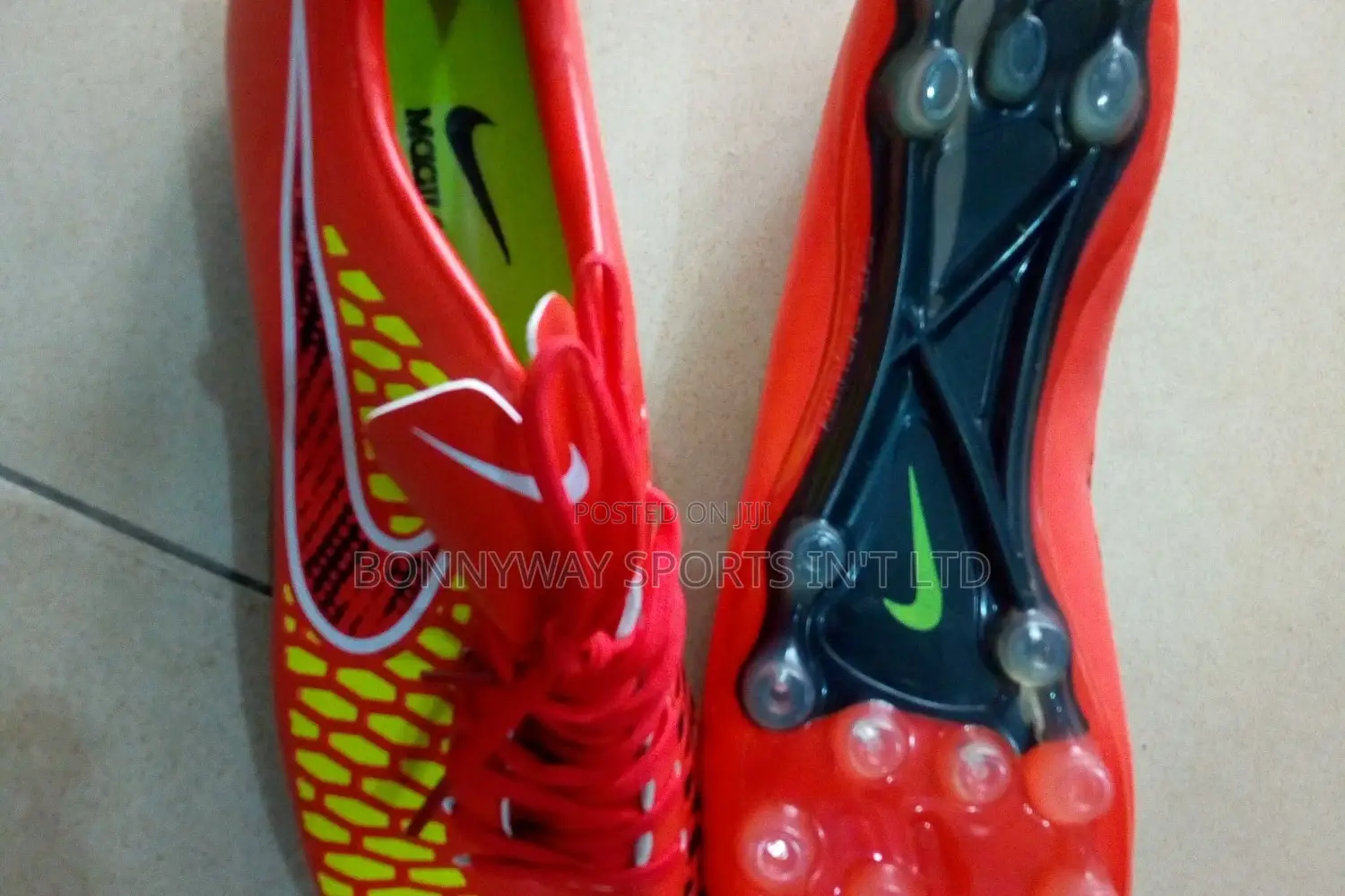 Nike Size 40 Leather Boot