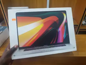 Laptop Apple MacBook Pro 2019 32GB Intel Core i7 SSD 512GB
