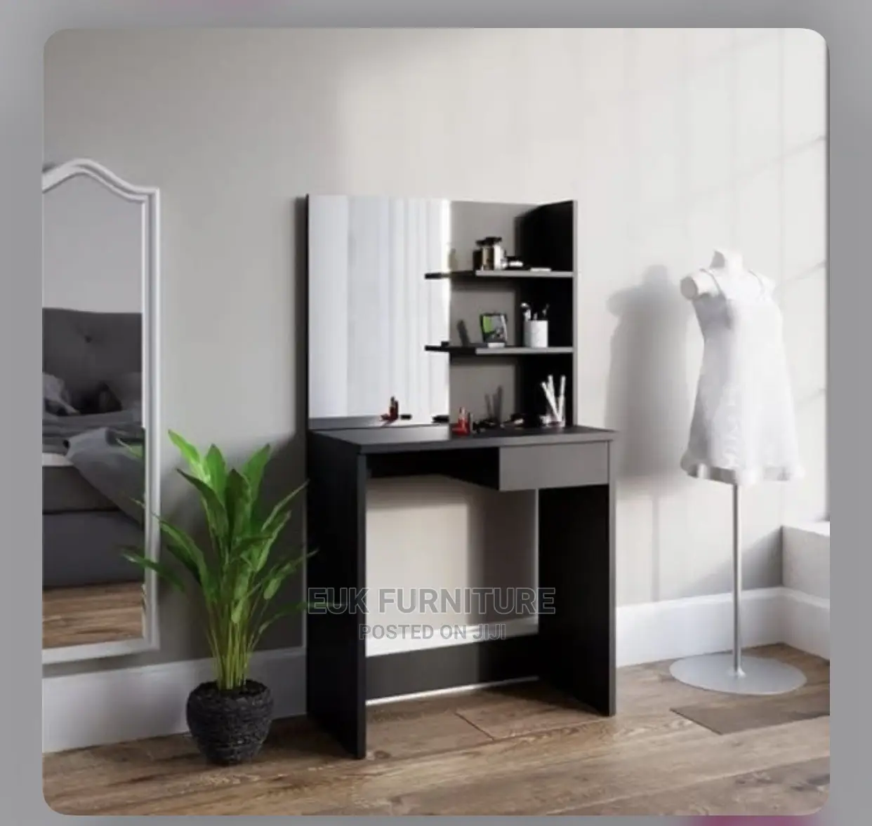 Classy Dresser Set With Shelves