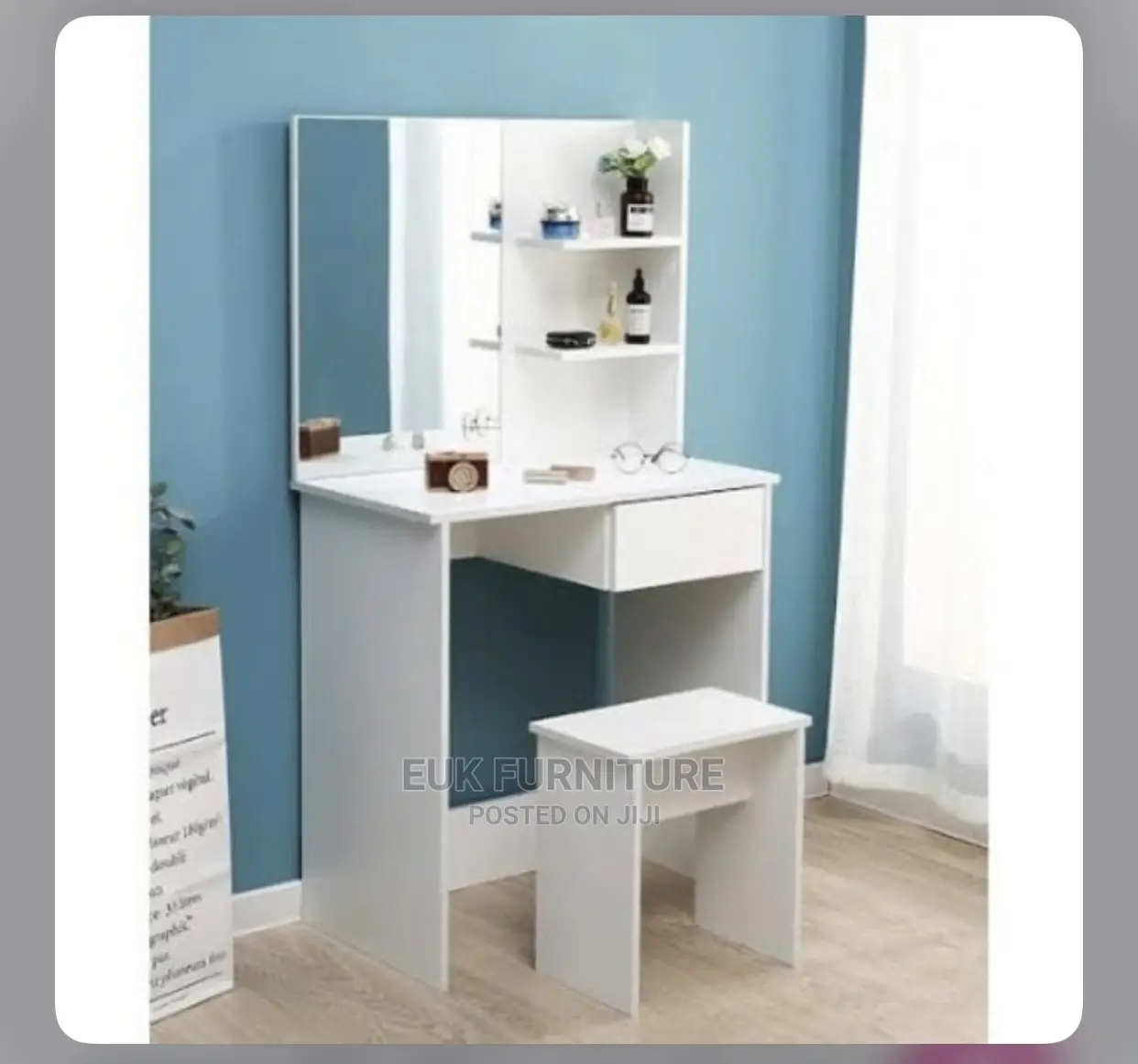 Classy Dresser Set With Shelves