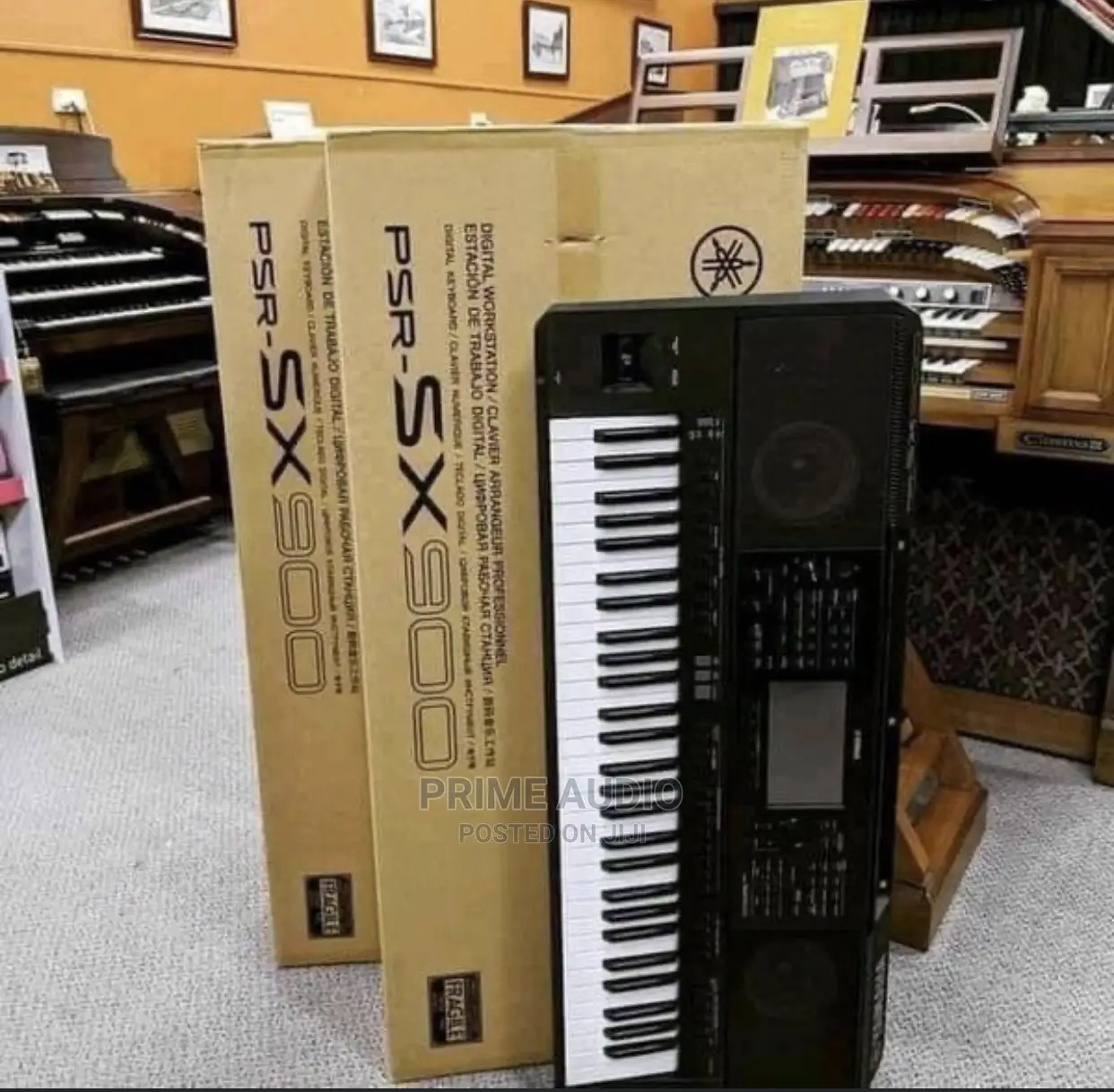 PSR Sx 920 Yamaha Electric Keyboard