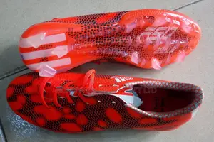 Adidas Size 39 Soccer Boot