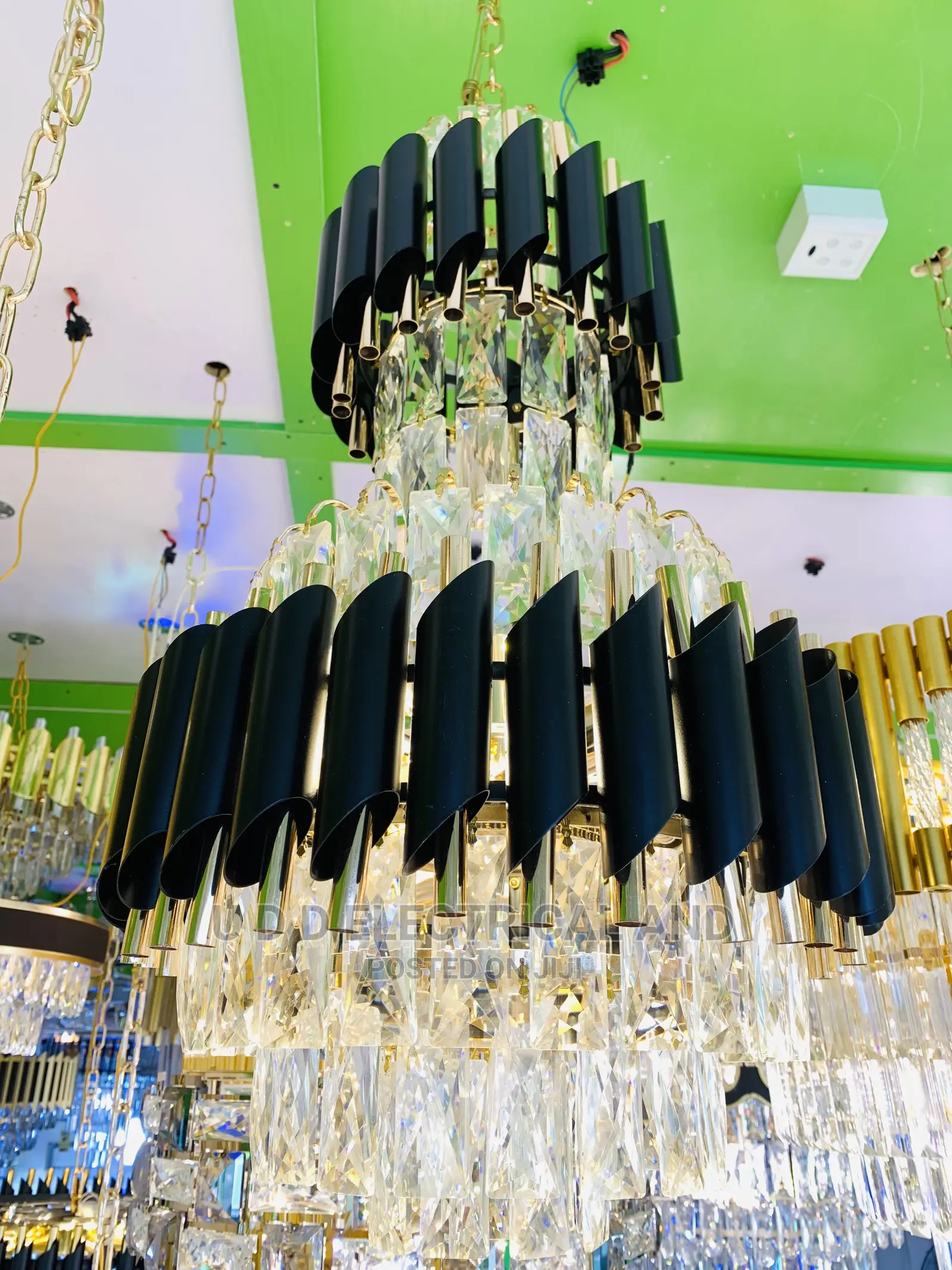 Modem Crystal Chandelier Light Dubai Many Design Available