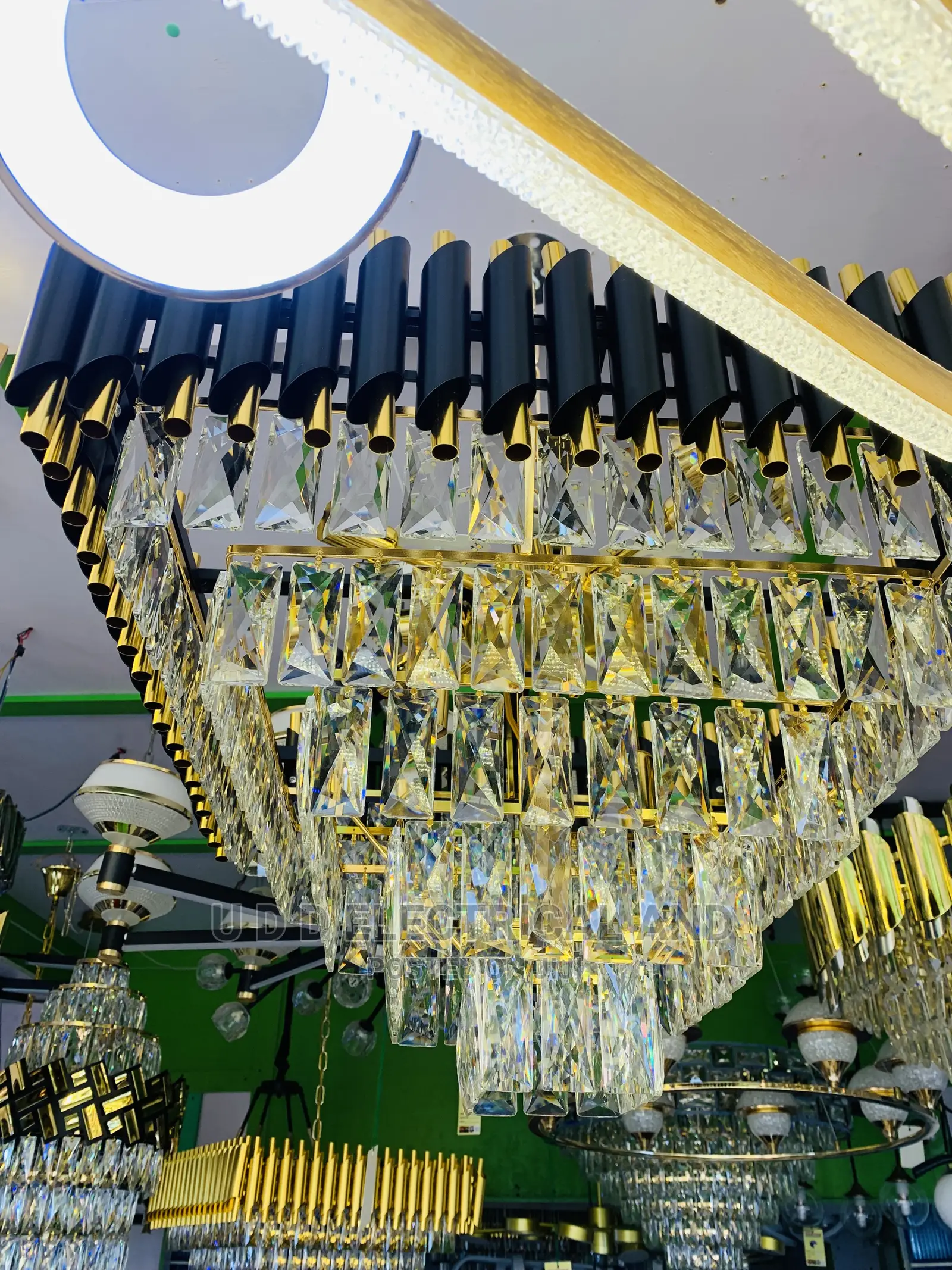 LED BIG Crystal Chandelier Light Dubai Many Design Available