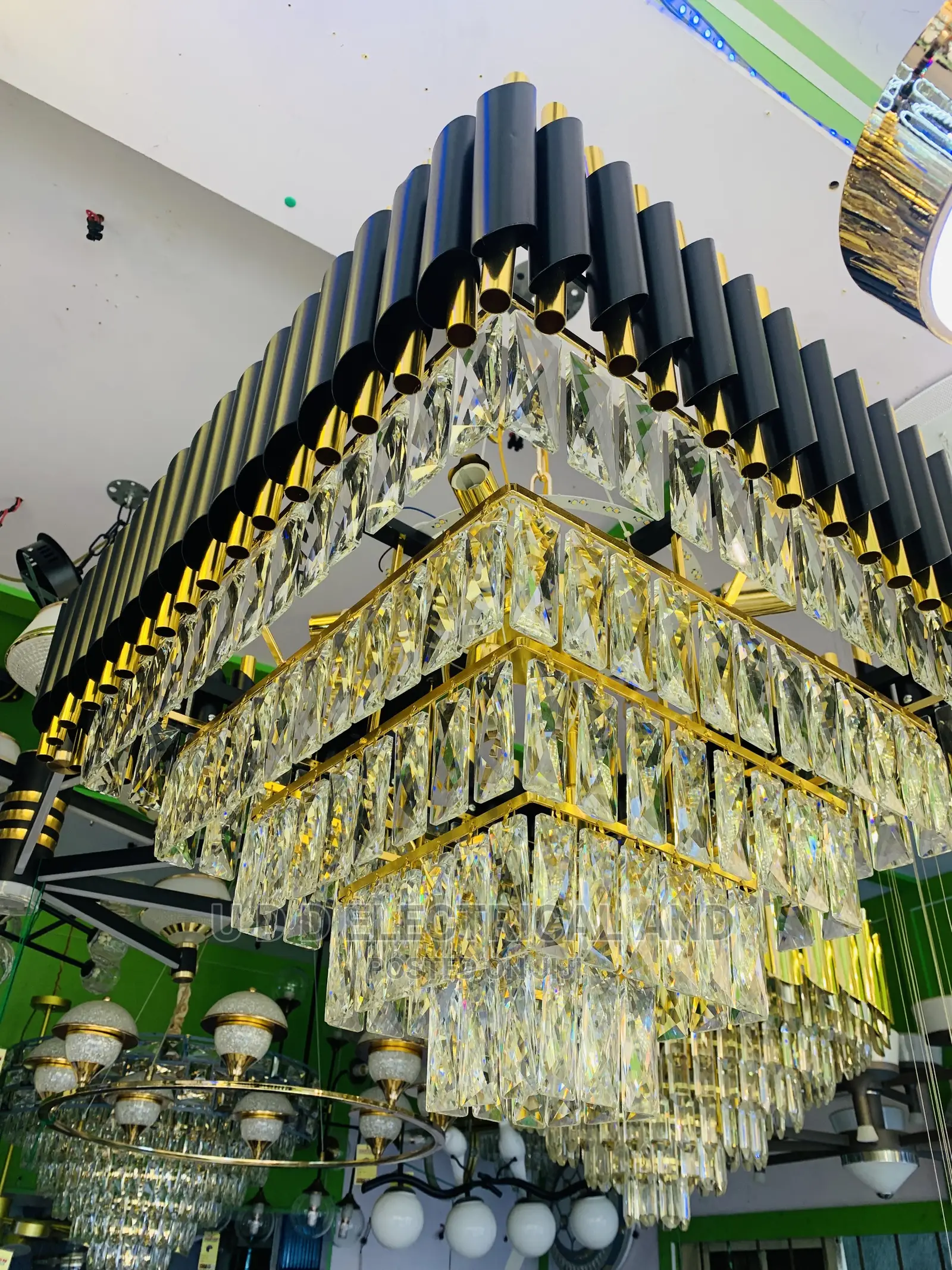 LED BIG Crystal Chandelier Light Dubai Many Design Available