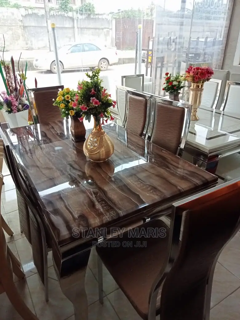 Marble Dinning Table With Six Chairs
