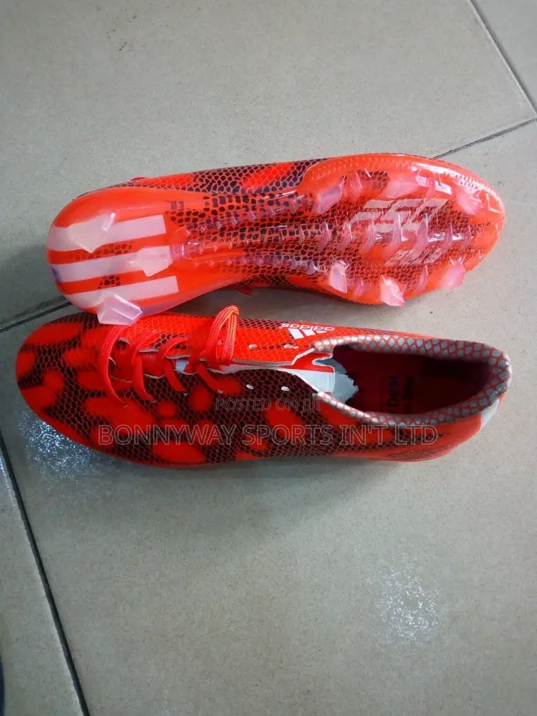Adidas Size 39 Soccer Boot