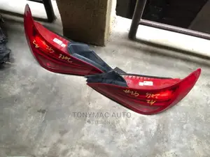Mercedes-Benz Cla250 Back Lights