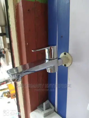 Italian Bib Tap