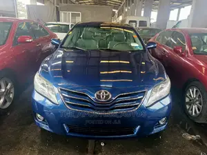 Toyota Camry 2010 Blue