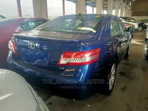 Toyota Camry 2010 Blue