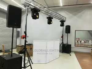 A Pair of Truss Light Stand