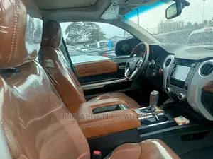 Toyota Tundra 2017 Brown