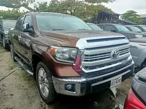 Toyota Tundra 2017 Brown