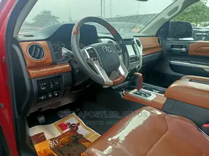 Toyota Tundra 2015 Red