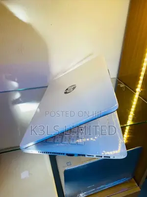 Laptop HP 14-Dq1088wm 8GB Intel Core I5 HDD 500GB