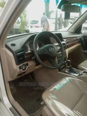 Mercedes-Benz GLK-Class 350 4MATIC 2011 White
