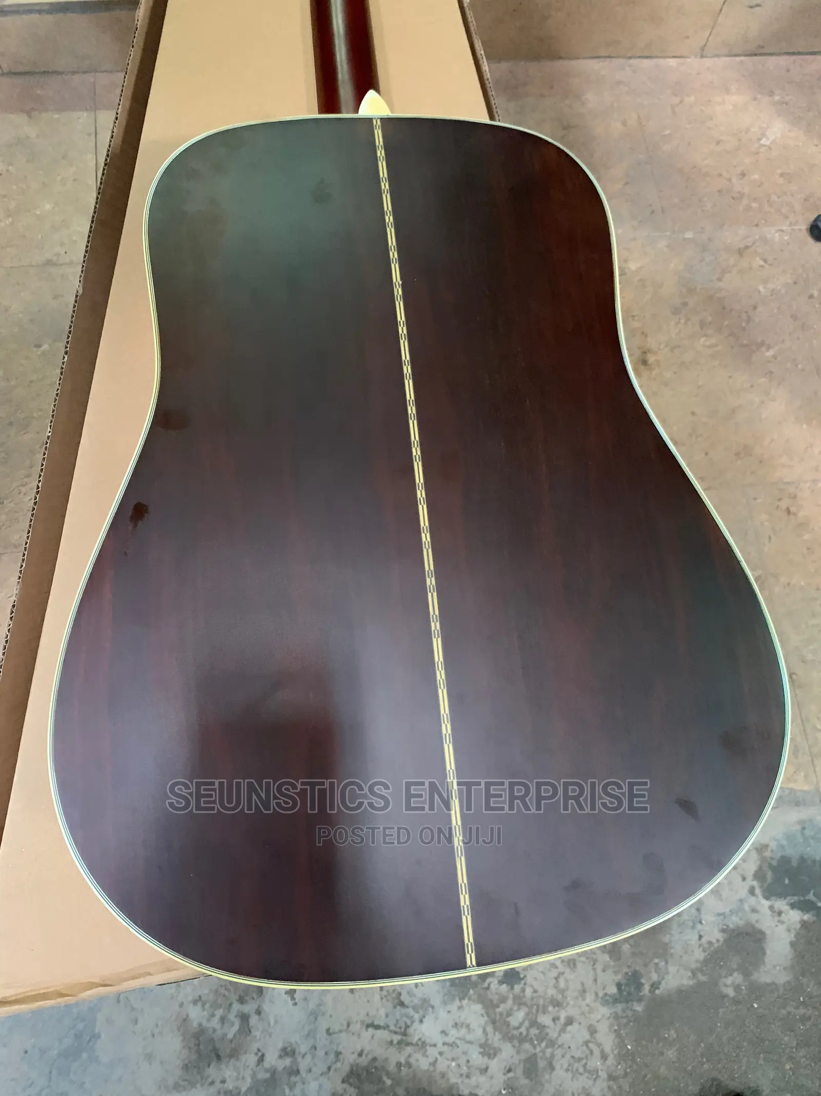 Quality O- Bong Acoustic Guitar