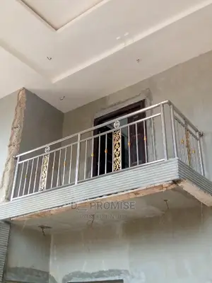 Straightening Stainless Steel Handrail