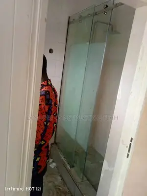 Frosting Shower Cubicle