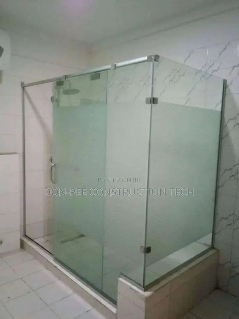 Strong Shower Cubicle