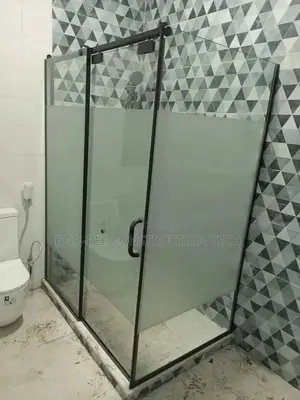 Strong Shower Cubicle