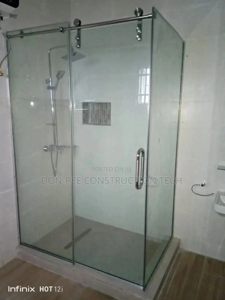 Strong Shower Cubicle