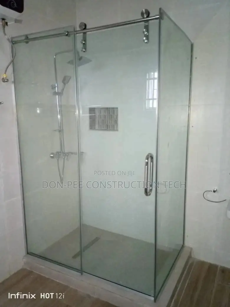 Strong Shower Cubicle
