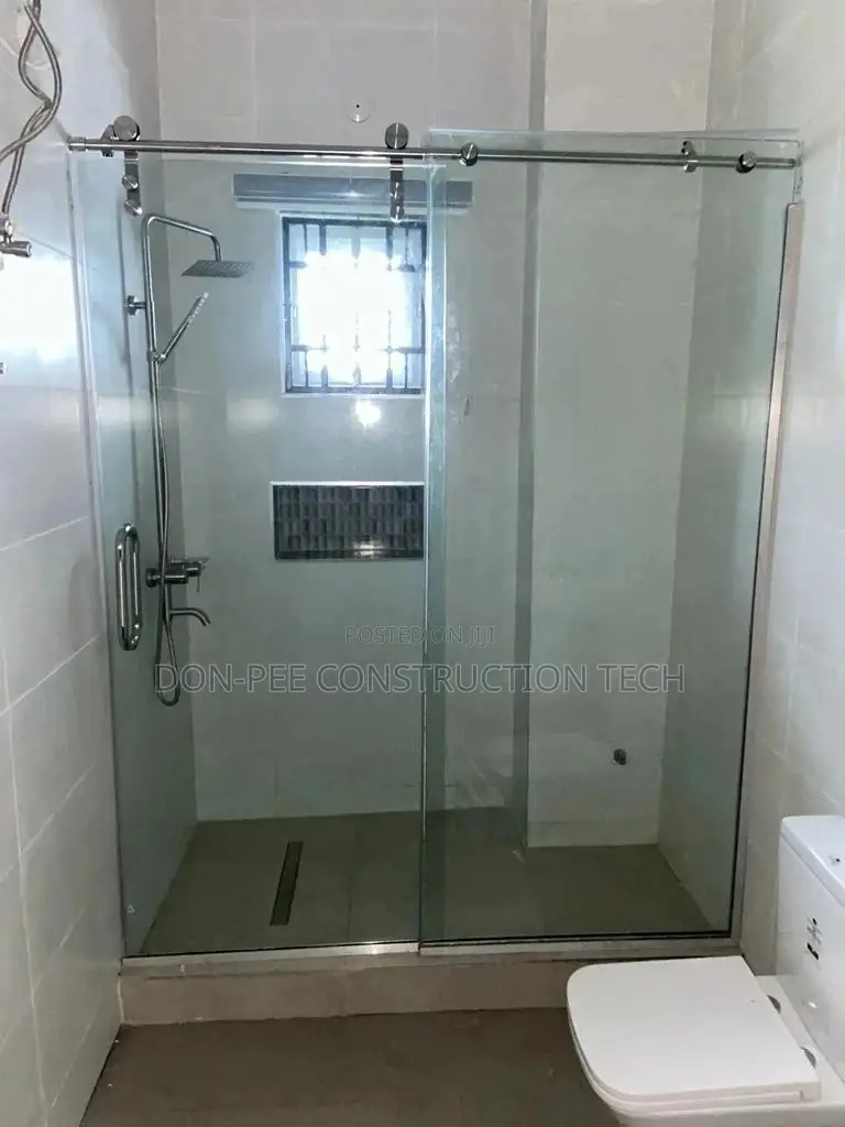 Strong Shower Cubicle