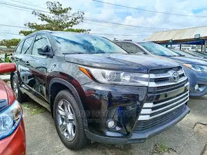 Toyota Highlander Limited Platinum 4dr SUV AWD (3.5L 6cyl 6A) 2015