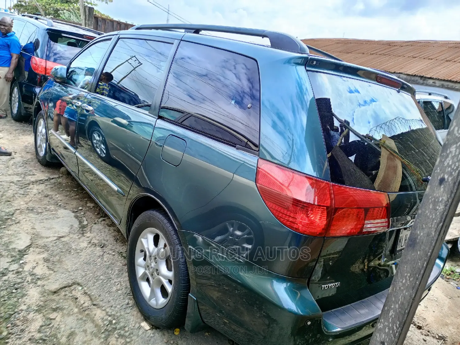 Toyota Sienna 2005 Blue