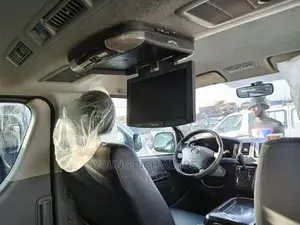 Toyota HiAce 2013 Black