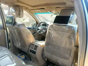 Mercedes-Benz GL-Class GL 550 2012 White