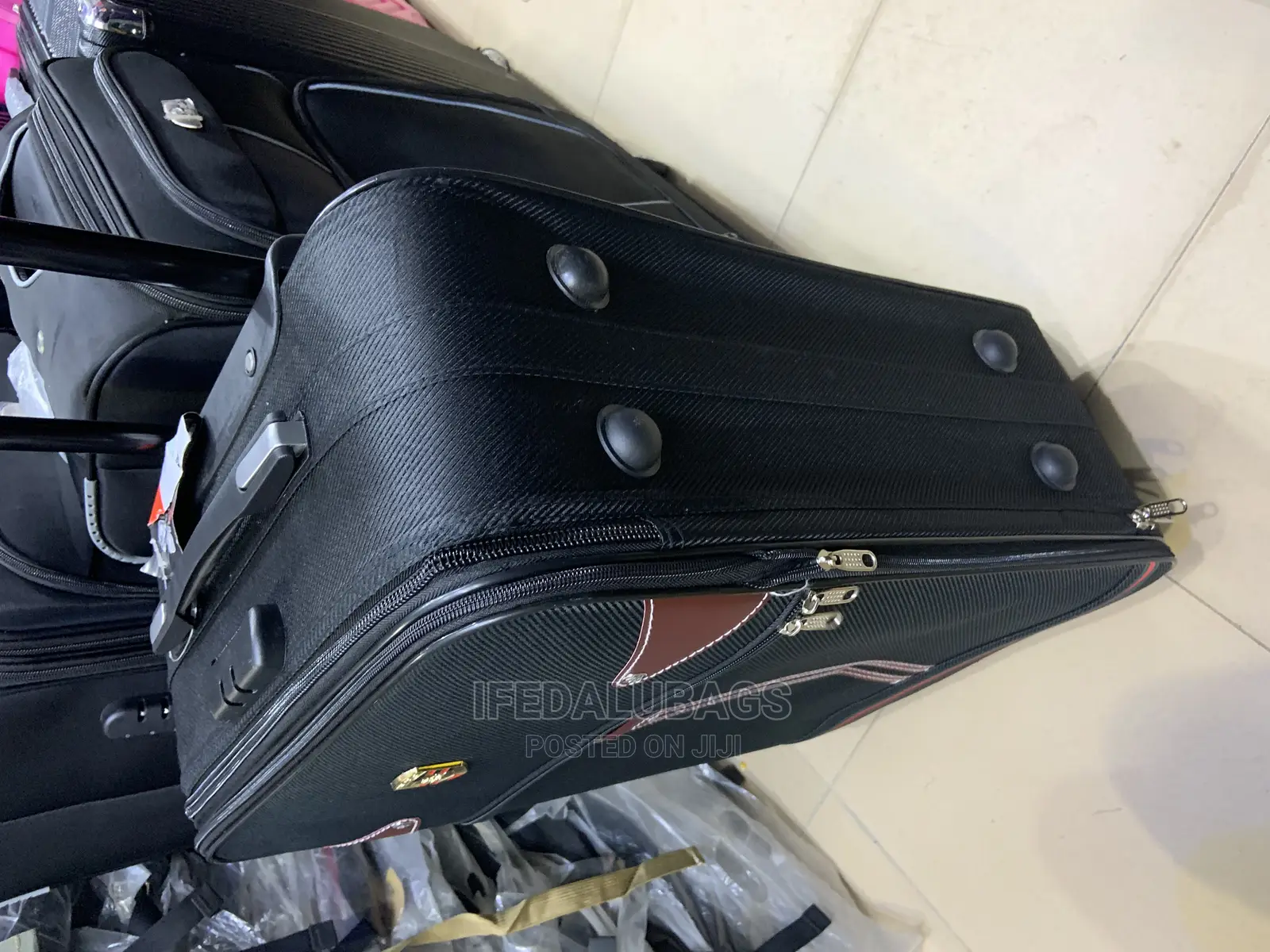Medium Size Light Weight Traveling Luggage