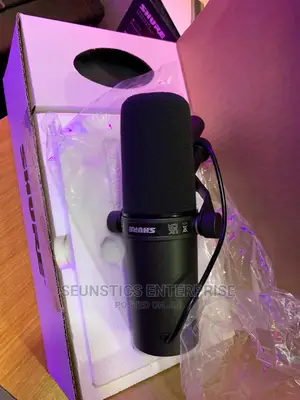 Professional Shure SM7B Microphone