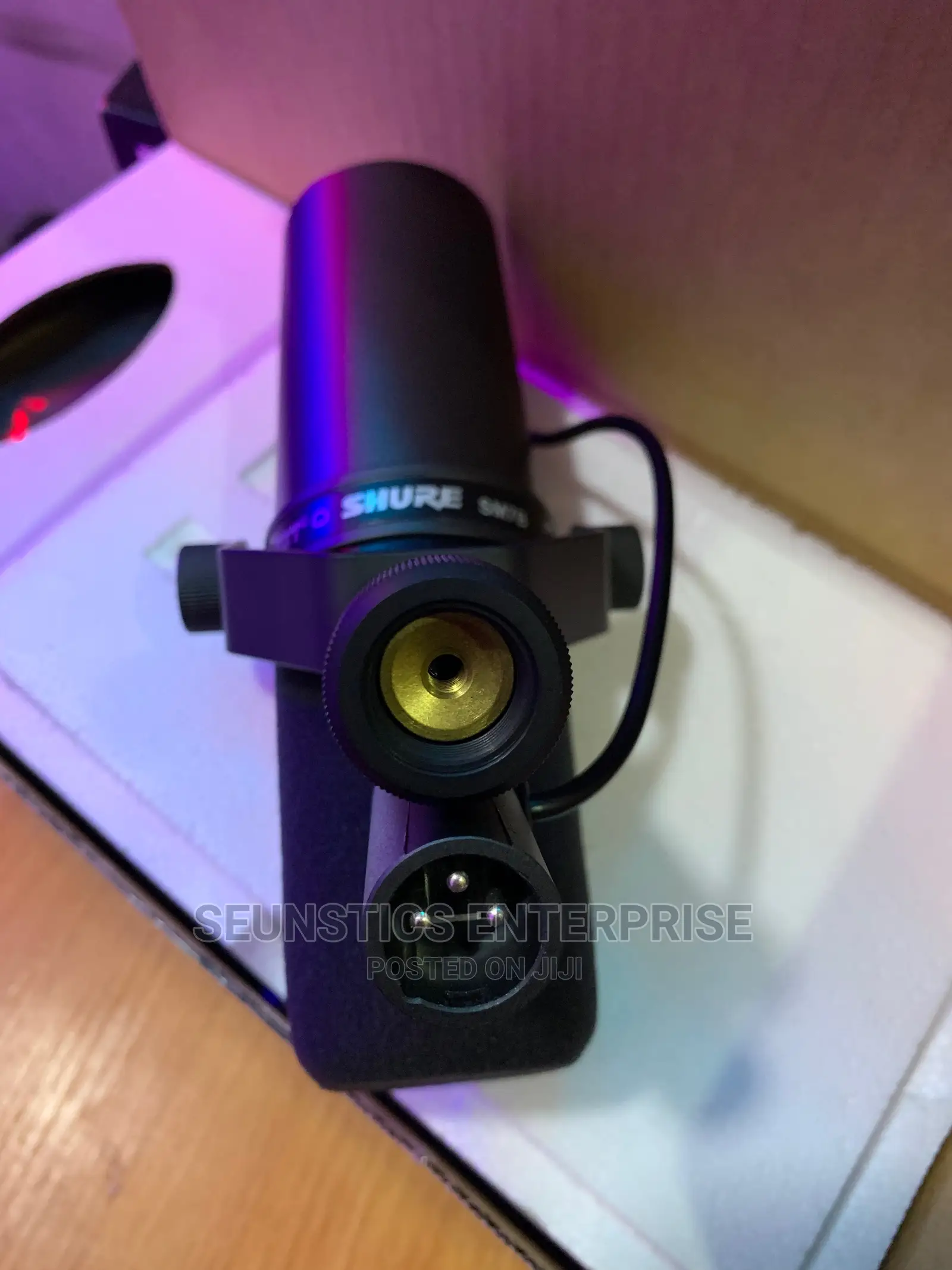 Professional Shure SM7B Microphone