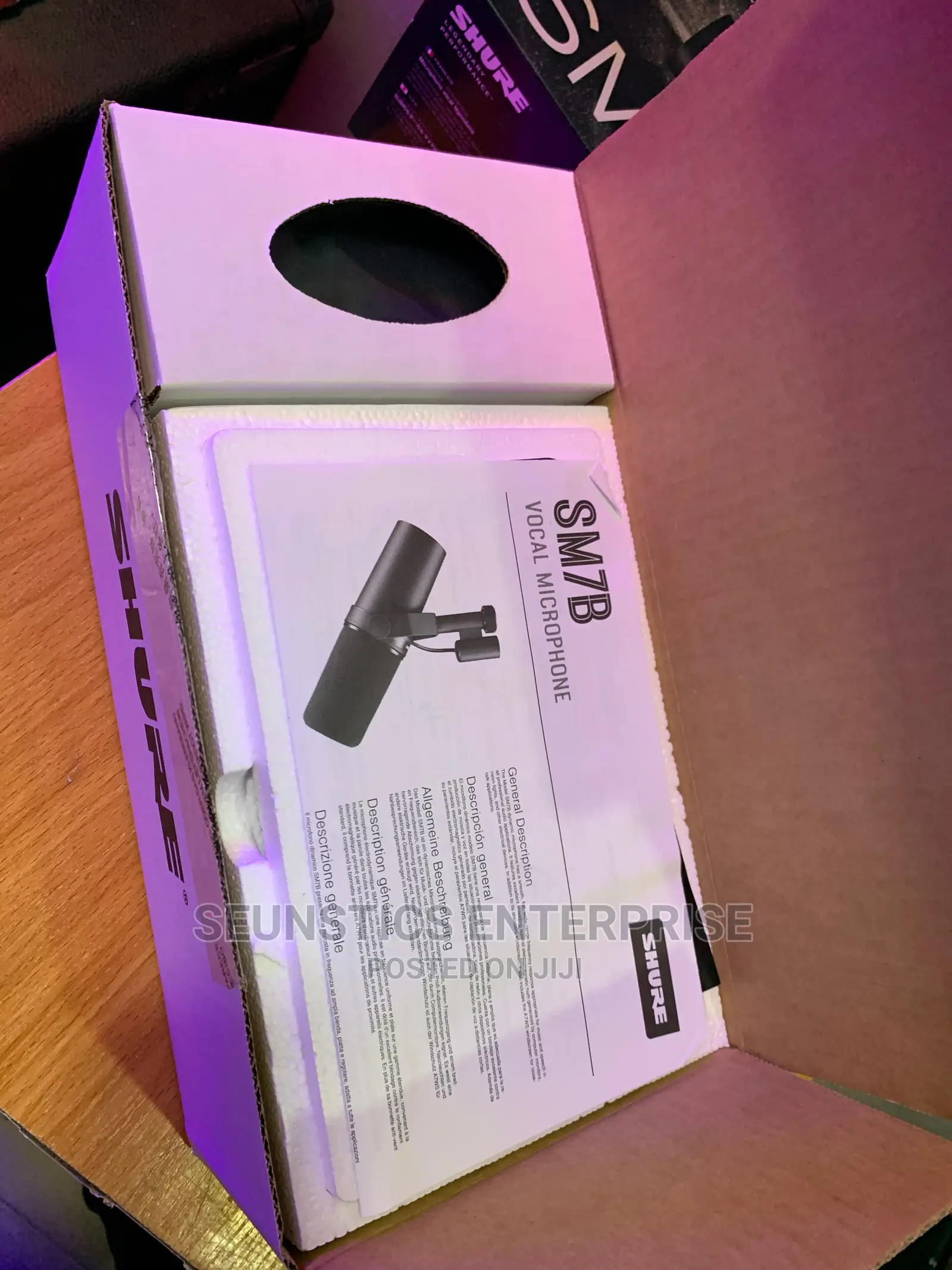 Professional Shure SM7B Microphone