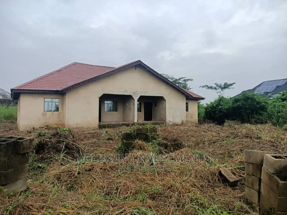 3bdrm Bungalow in Prime., Obafemi-Owode for sale