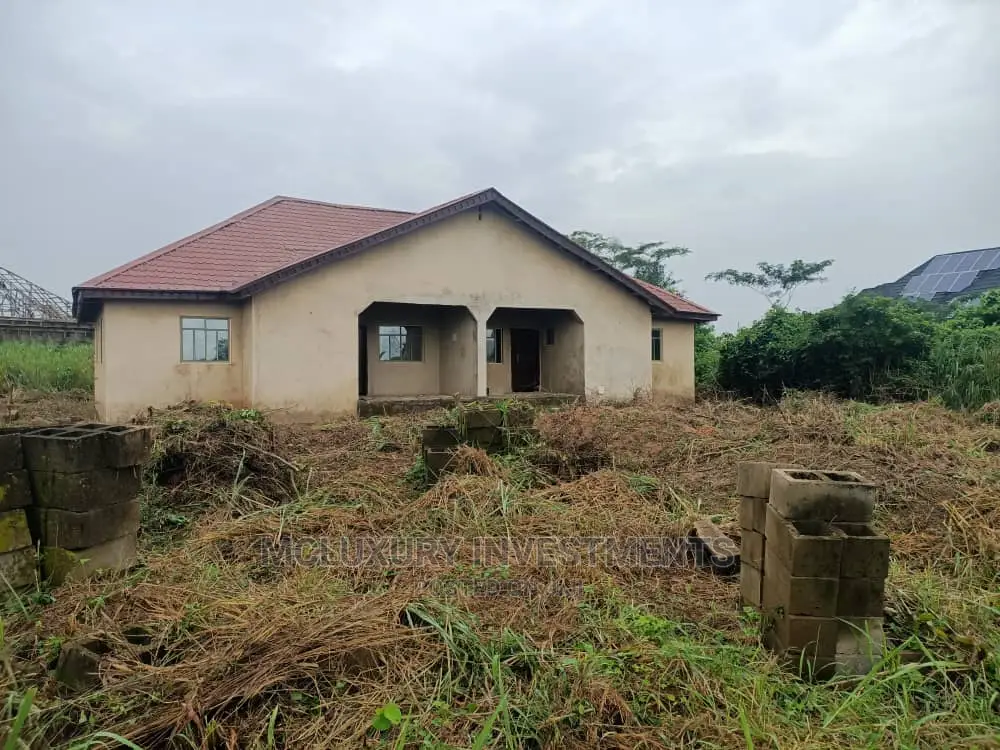 3bdrm Bungalow in Prime., Obafemi-Owode for sale