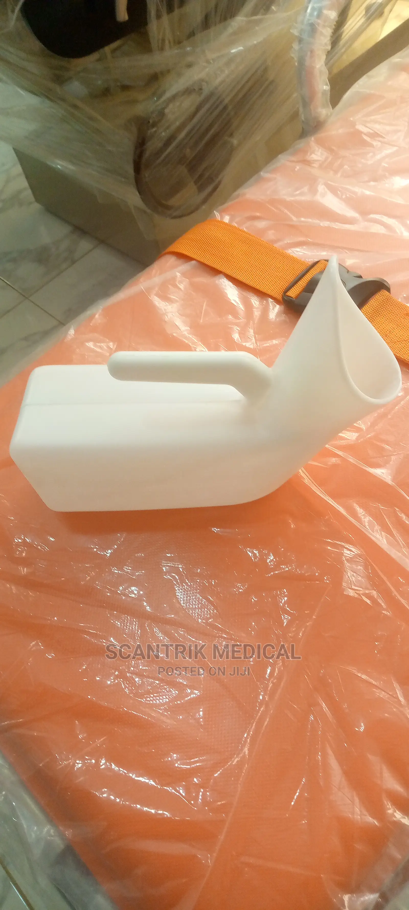 Plastic Patient Urine Pot