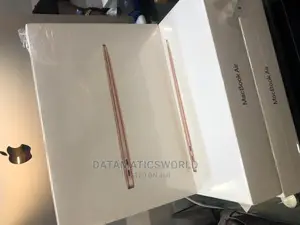 New Laptop Apple MacBook Air 2020 M1 8GB Apple M1 SSD 256GB