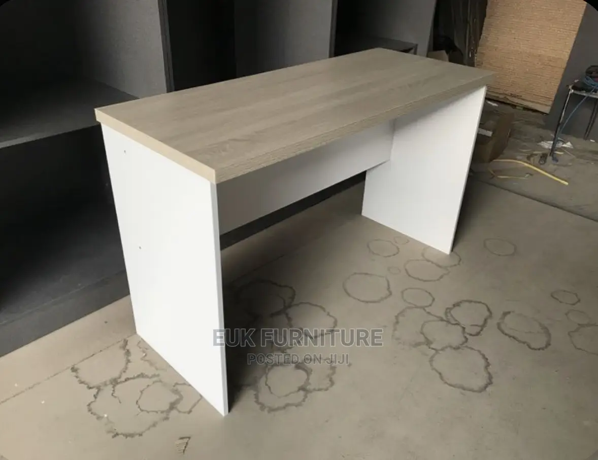 4ft Table (Also Available in Other Colors )