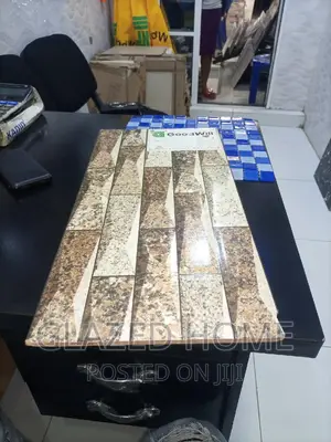 Crack Tiles