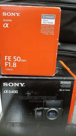 Sony A6400 With 16-50mm Brand New