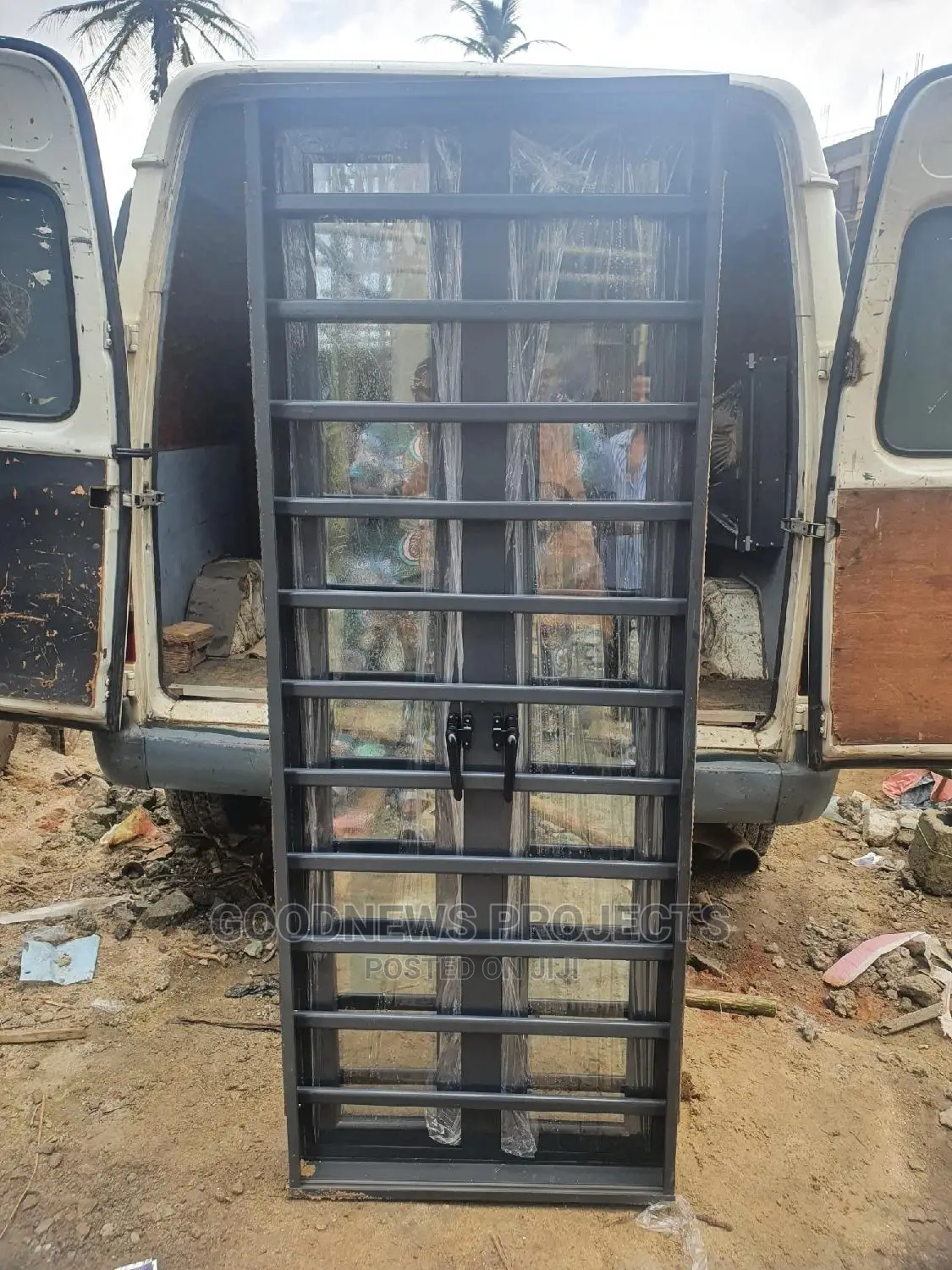 Strong Complete Aluminum Windows