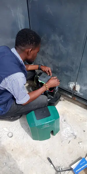 Automatic Sliding Machine By Teso Tech