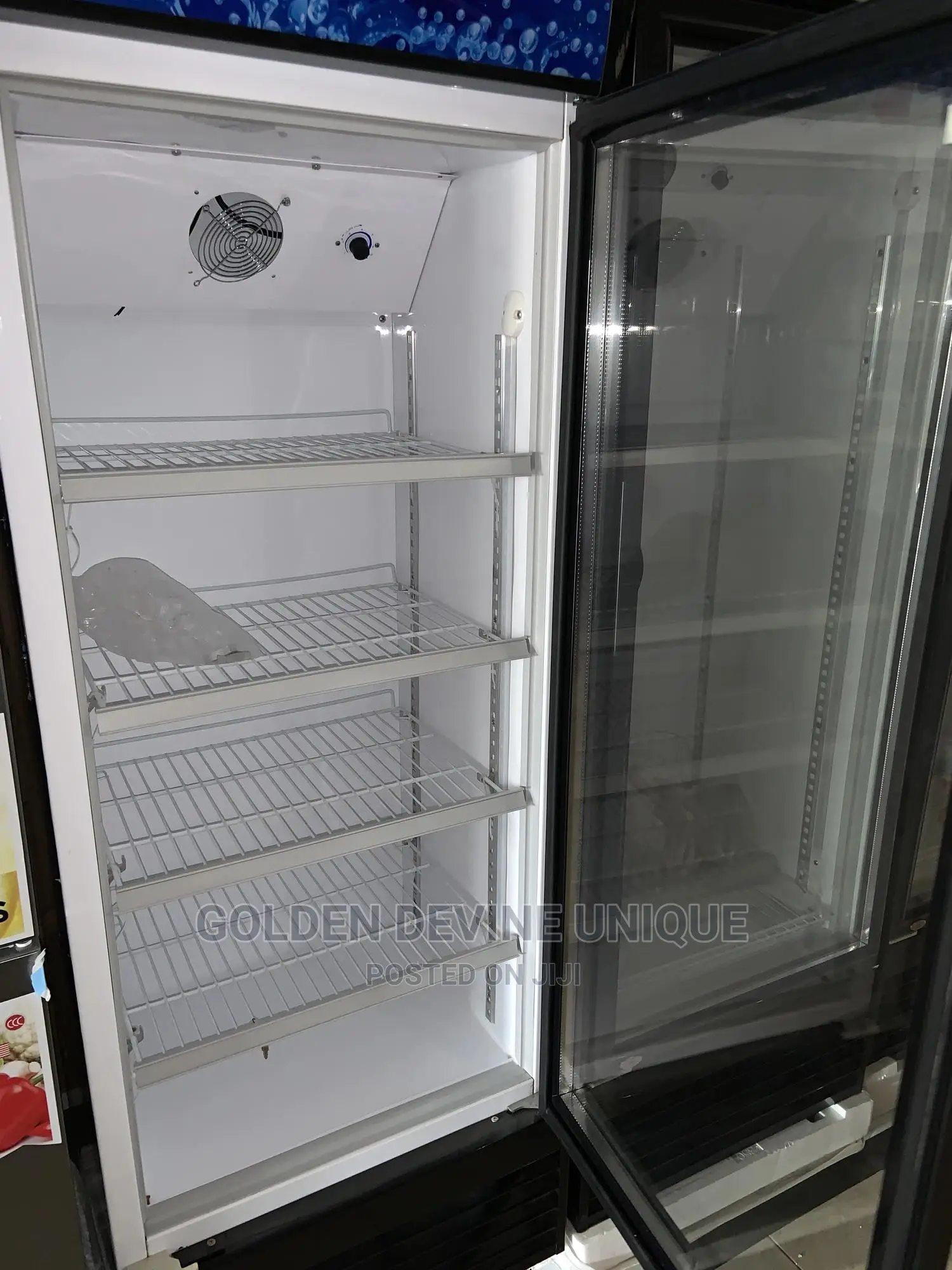 Nexus Showcase Chiller