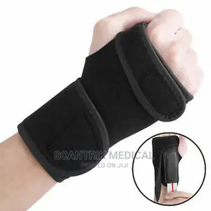 Wrist Brace With Adjustable Straps and Splint
